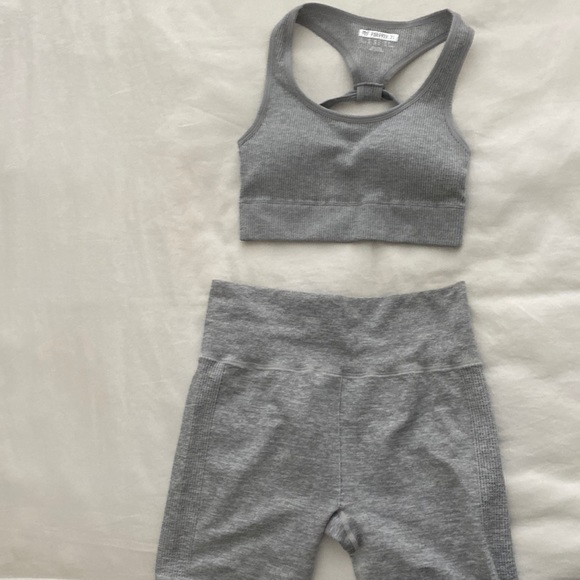 Forever 21 Other - Grey ribbed workout set